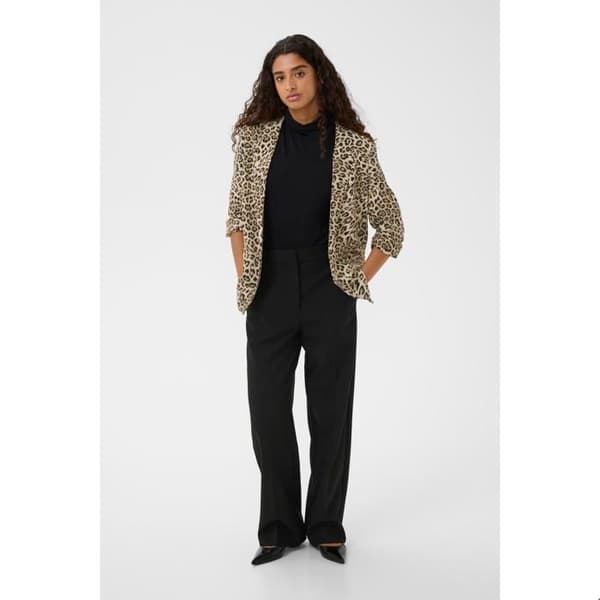 Damblazer Soaked in Luxury Shirley