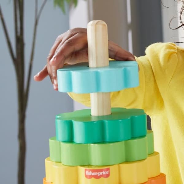 Fisher-Price-Ring Stacker med 10 träbitar HXT77