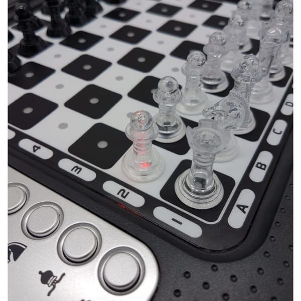 ChessMan FX magnetiskt och elektroniskt schackspel