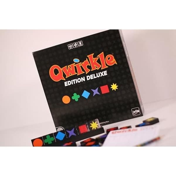 Klassiskt spel Iello Qwirkle Deluxe Edition