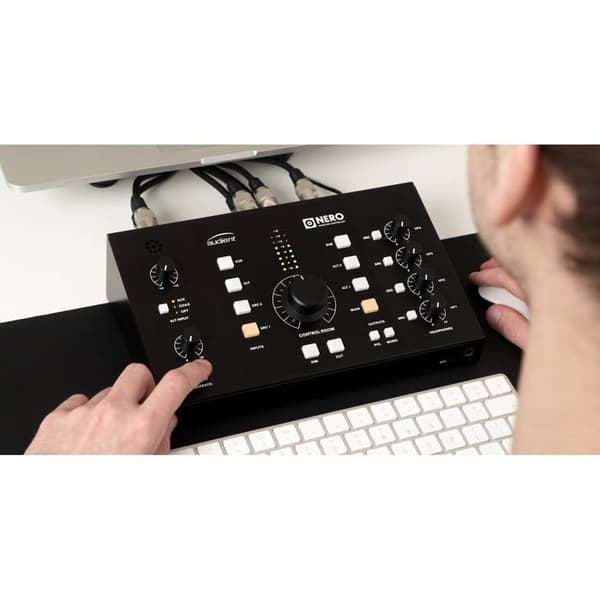 AUDIENT NERO DESKTOP CONTROLLER MONITOR
