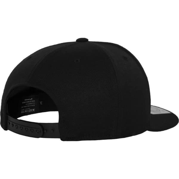 Flexfit 110 Fitted Snapback Cap - svart
