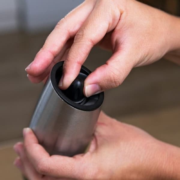 Cecotec Elektrisk kvarn InstantMill Gravity. Tryckfunktion, i rostfritt stål, keramisk kvarn.