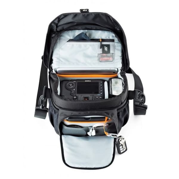 LOWEPRO Axelväska NOVA 170 AW II Svart