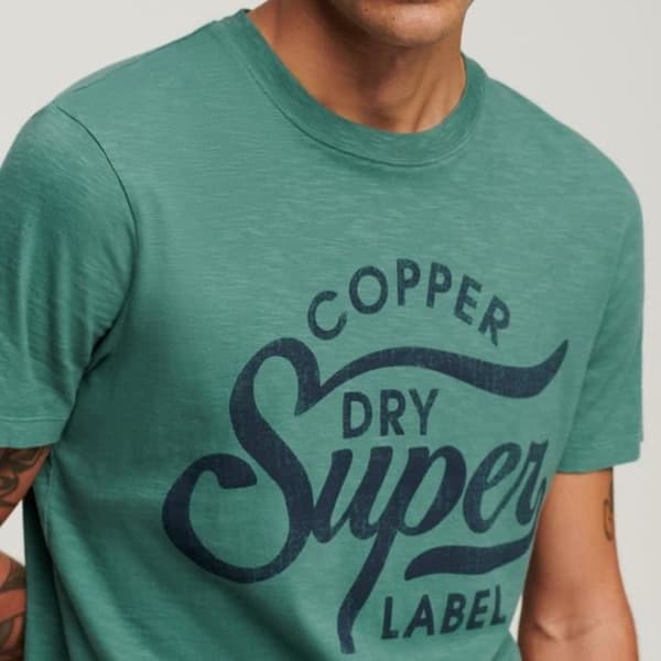T-shirt - SUPERDRY - Cooper Label Script - Grön - Kortärmad - Slimmad