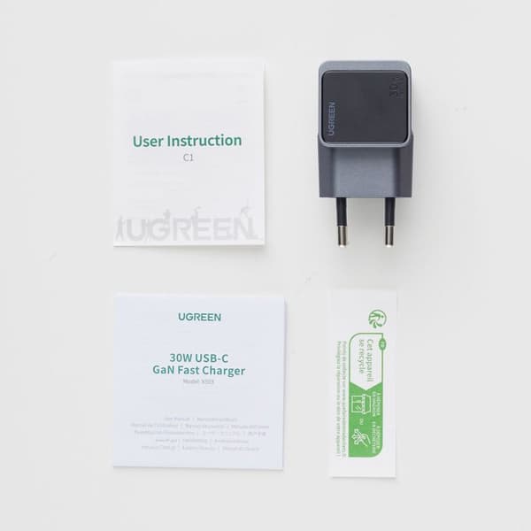 GaN väggladdare - UGREEN - USB-C - 30W - Grå