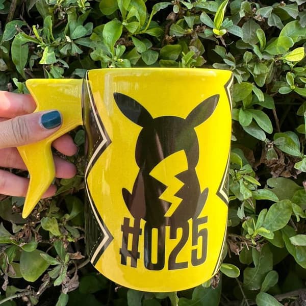 Mugg 3D - Nintendo - Pokémon - Pikachus blixtar - Gul - Keramik - Barn