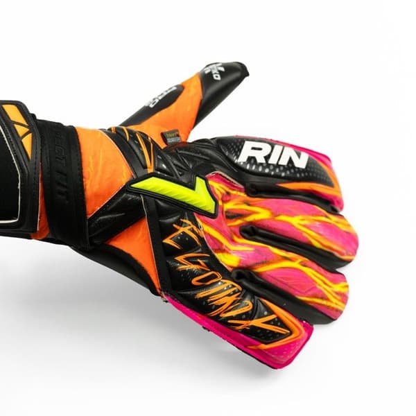 Rinat Egotiko Pro målvaktshandskar - orange/svart