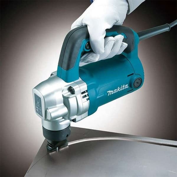 Grignoteuse 710 W MAKITA - JN3201J