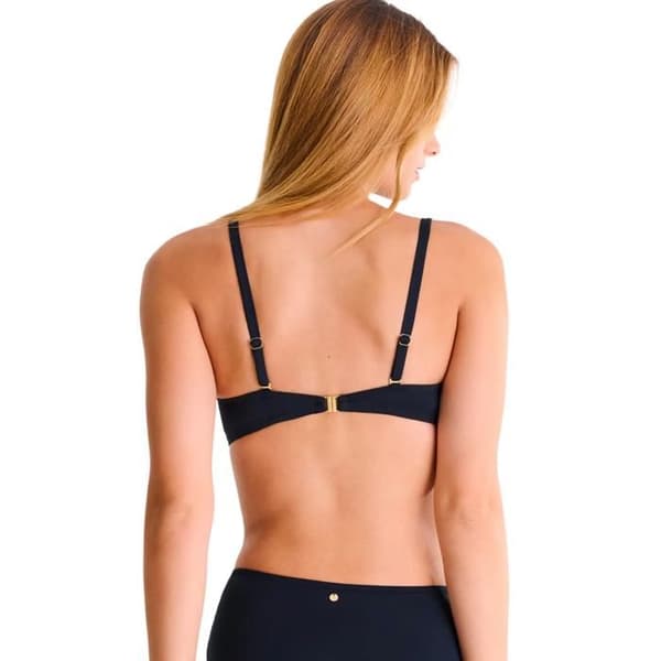 Bikinitopp dam Lisca Calvi