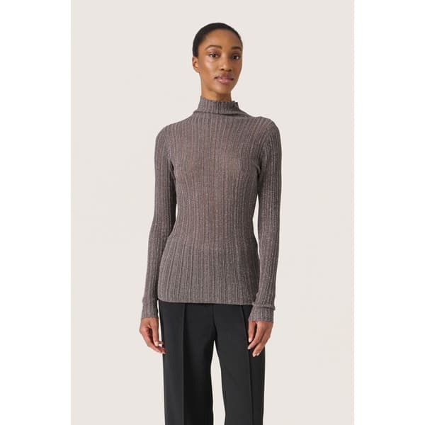 Pull kvinna Soaked in Luxury Laisa