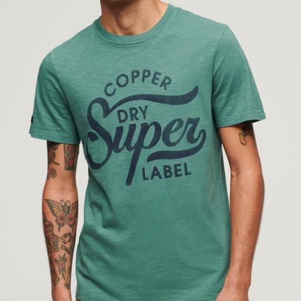 T-shirt - SUPERDRY - Cooper Label Script - Grön - Kortärmad - Slimmad