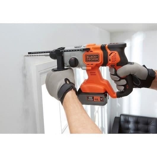 BLACK+DECKER BCD900M1K 18V - 4Ah Li-ion sladdlös SDS-plus borrhammare