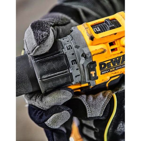 DeWALT Kit DCK2050E2T (DCD805 + DCF850 + 2 x 1,7 Ah Powerstack + DCB112 + TSTAK II)