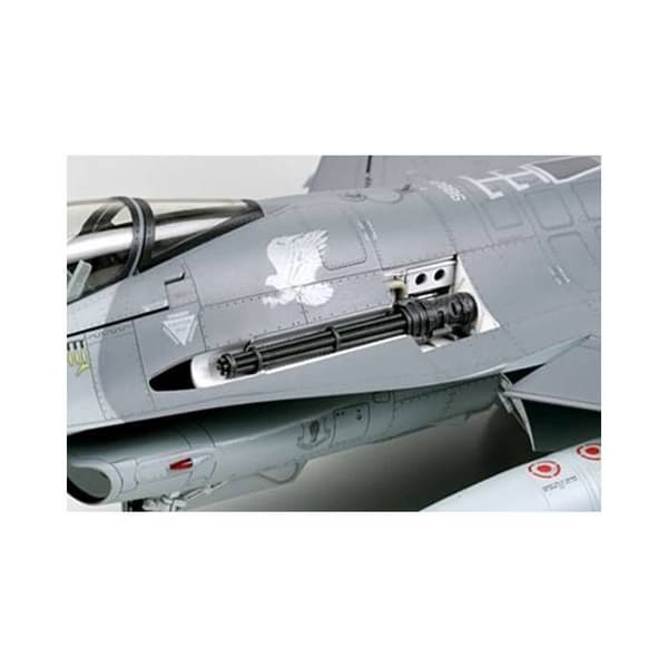 Modellflygplan: Lockheed Martin F-16CJ Blk 50: Fighting Falcon