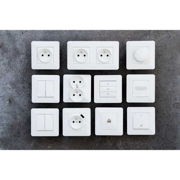 Automatisk LED-kompatibel strömbrytare - vit - Artezo - Zenitech