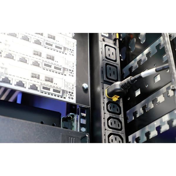 PDU mätt + 32A/3P - Rittal - 7979532 - 24 x CEE7/3 Schuko