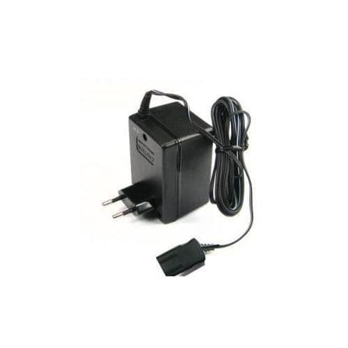 Transformator - SCALEXTRIC - 15V - 1.2 Amp - Fyrkantig kontakt