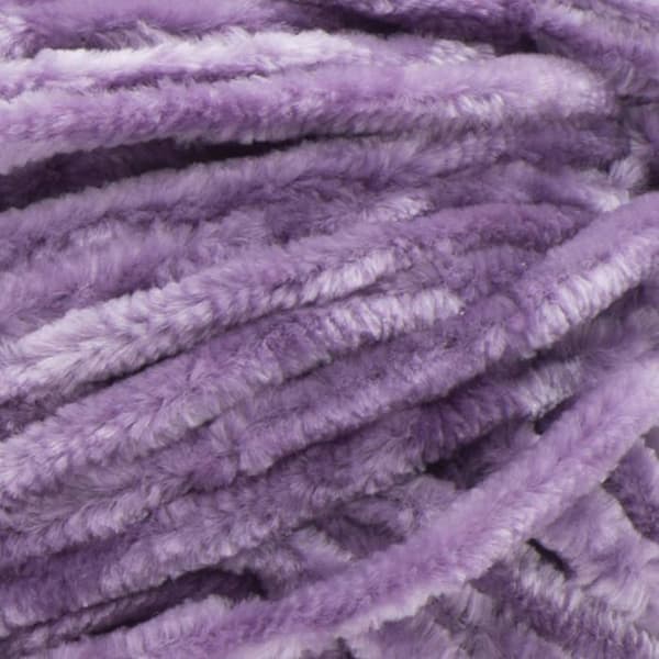 Stickgarn - Bernat - 16103232010 - Velour 100% polyester - Grå Orchid - 300 g