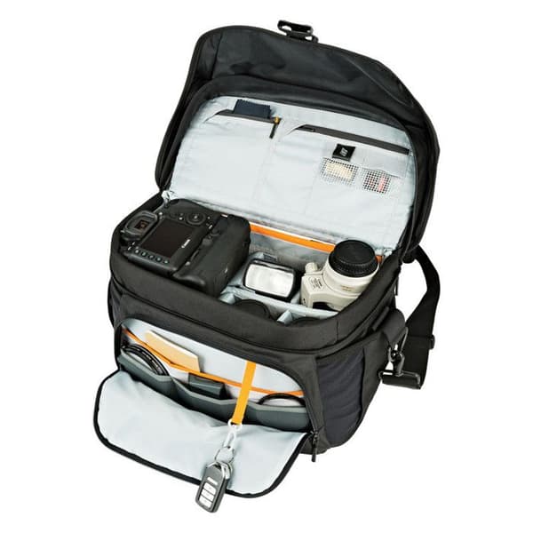 LOWEPRO Axelväska Nova 200 AW II Svart