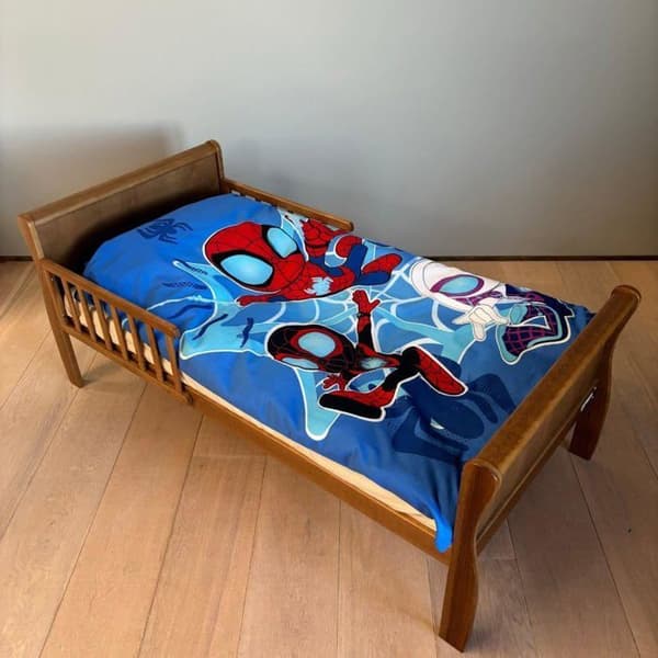 Sängset - Spidey & Friends (Spiderman, Ghost-Spider, Spin) - Marvel - 100x140 cm - 100% bomull - fosforescerande