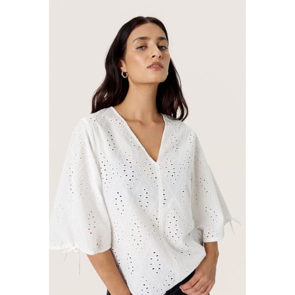 Blus dam Soaked in Luxury Joella