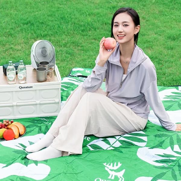 Vattentät picknickmatta för turister 2 x 2 m - grön
