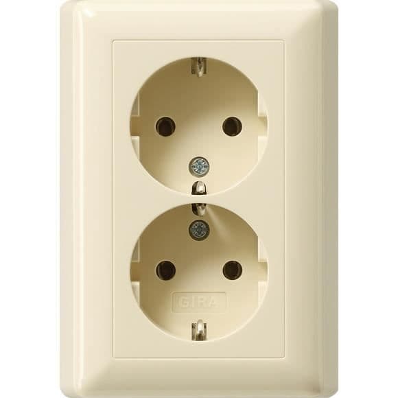 Multikontakt - GIRA - 078001 - 16 A - 2,5 cm - Vit