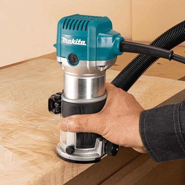 Multifunktionsfräs kit 710 W - MAKITA - med 4 baser - MakPac - RT0702CX3J