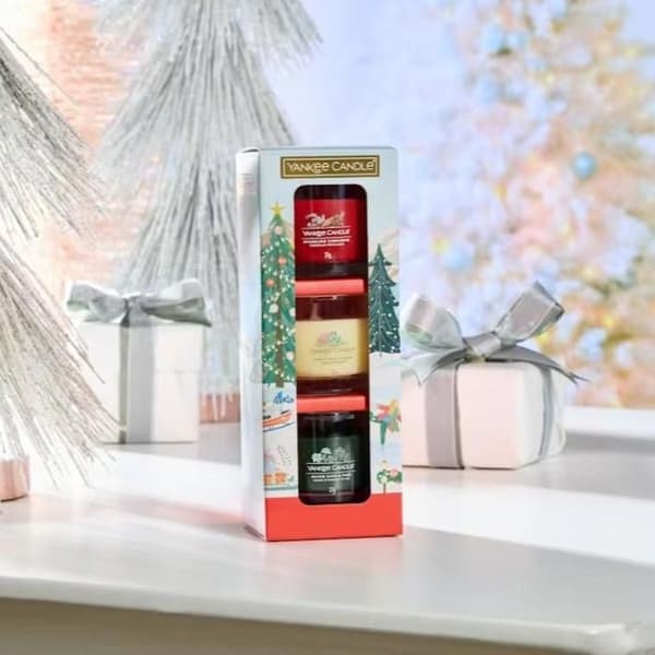 YANKEE CANDLE Presentförpackning Christmas Classics 3 mini ljus i glas