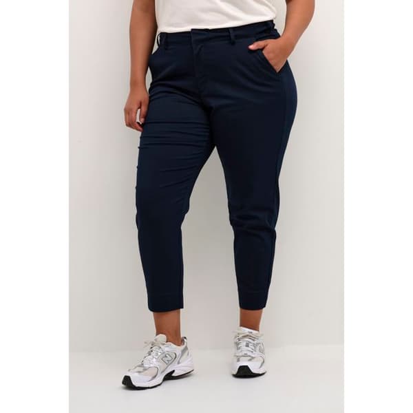 Kvinna 7/8 chinos KAFFE Curve Leana