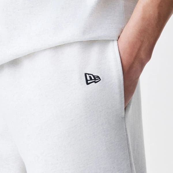 New Era Essentials joggingsbyxor