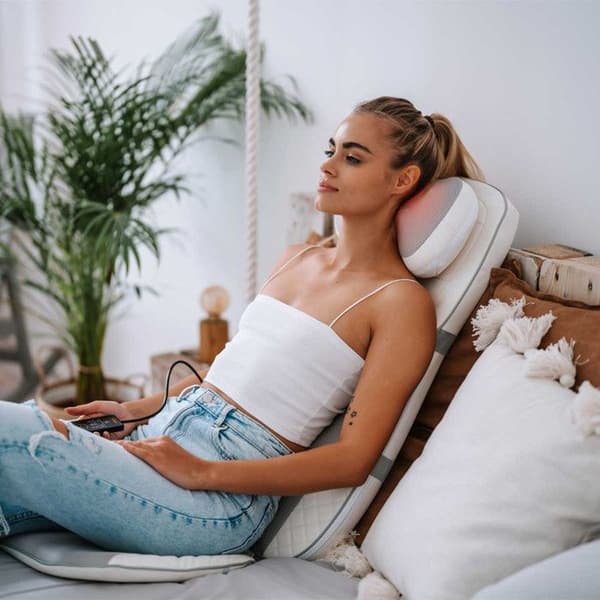 Massage mat - MEDIVON - Luna - Shiatsu massage - Heating function - 8 massage heads