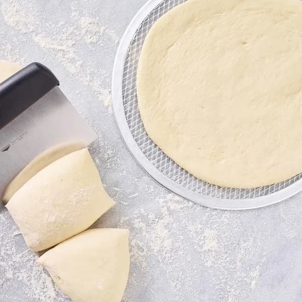 Set med pizzaplattor och hjul - FACKELMANN PROFESIONAL