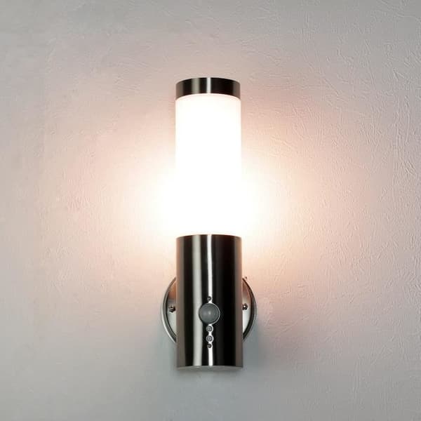 Vägglampa med E27 sensor