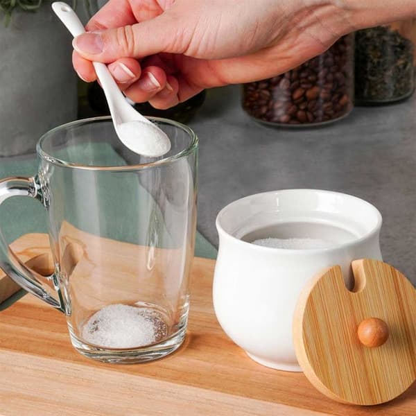 Keramiksockerbehållare - VILDE - 250 ml - Lock i bambu - 9x9 cm - Vit - Sked ingår - Minimalistisk design