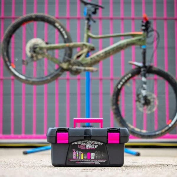 Muc-Off E-Bike Ultimate underhållskit - transparent vit - TU