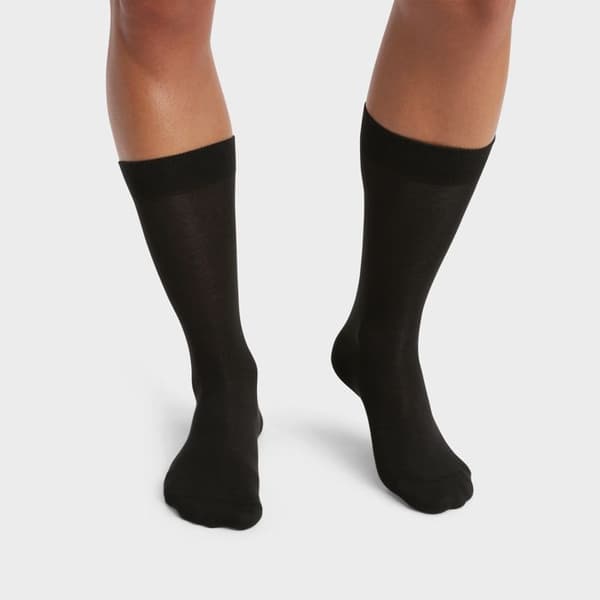 Set med 2 par enfärgade Gots Good Socks strumpor
