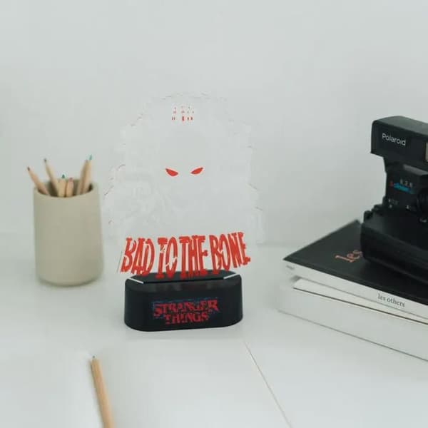LED-lampa Erik Stranger Things Bad To the Bone