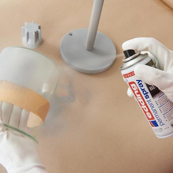 Spray akrylfärg permanent 200mL betong