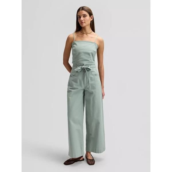 Damlinne Lee Strappy