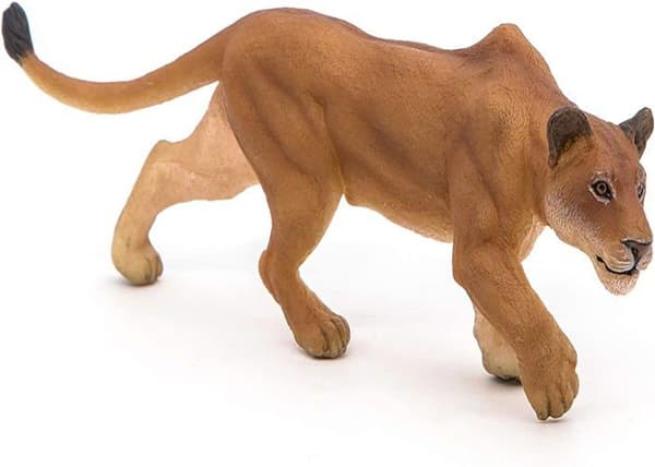 Papo - Hunting Lioness Figurine