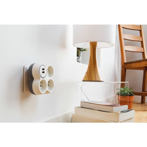 Triplite 16A 2P+T + 2 USB-portar - ZENITECH - Vit och grå - Multikontakt klar för installation