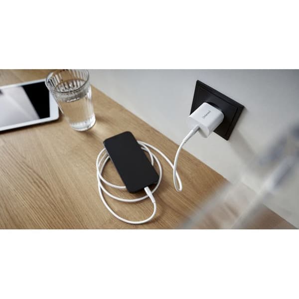 INTENSO W20C 20 W USB-C strömadapter - 1x USB-C - vit