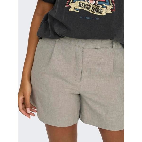 Kort kvinna Endast Linda - svamp