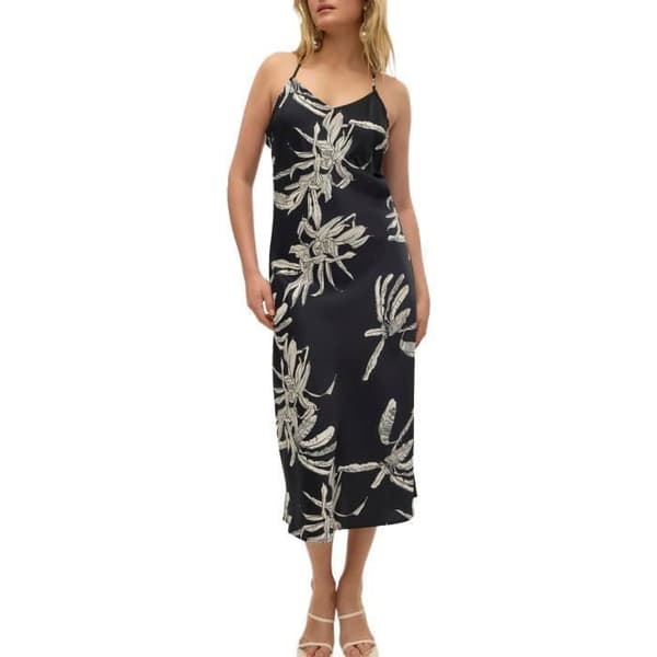 Lång klänning - Vero Moda - Svart - Flödande passform - Spaghettiband - V-ringad