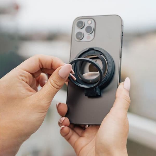STM MagLoop - Fingerögla och flasköppnare för iPhone - Svart