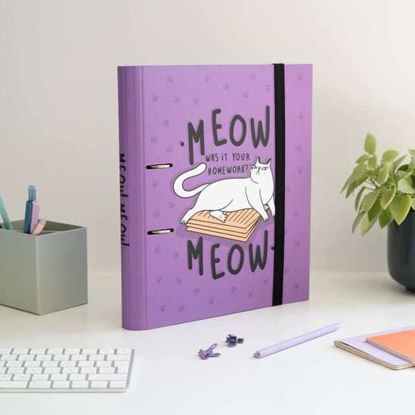 Klassisk mapp med 2 ringar Meow Meow Konstiga Katter