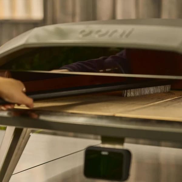 2-i-1 metallborste för Ooni pizzaugn 50cm