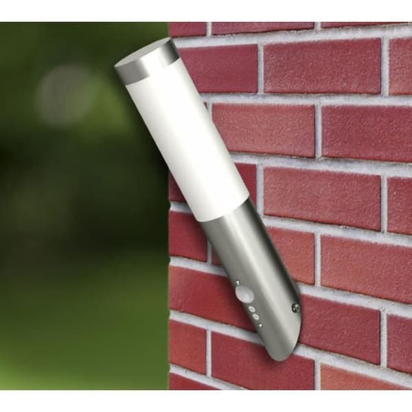 Designvägglampa med sensor, lutande